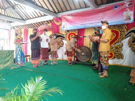 Sinergi Pemerintah Desa dan Desa Adat Anturan dalam melaksanakan Bulan Bali 